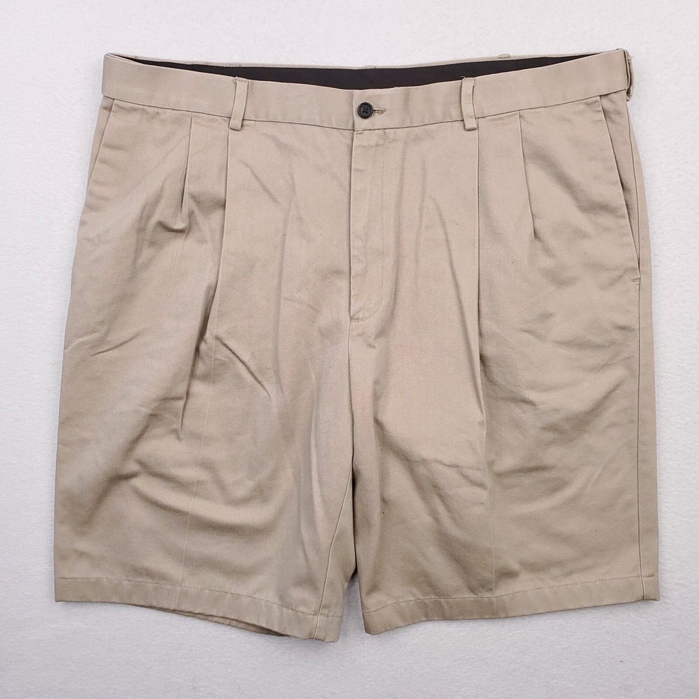 Haggar Shorts Mens 40 Khaki Chino Pleated Classic Twill Preppy Nautical Golf